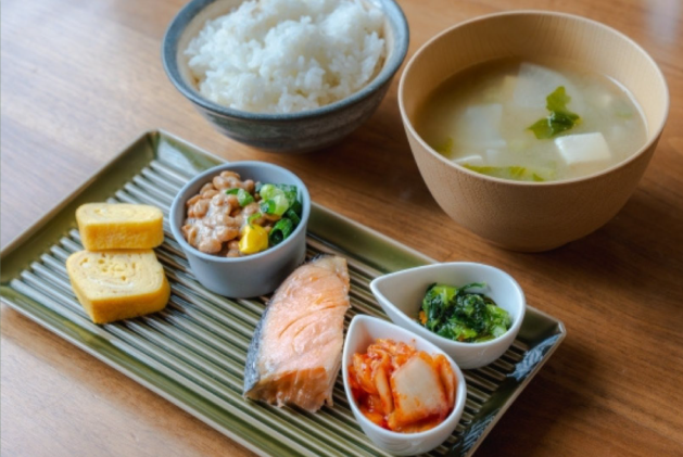 鮭の和定食の回復食